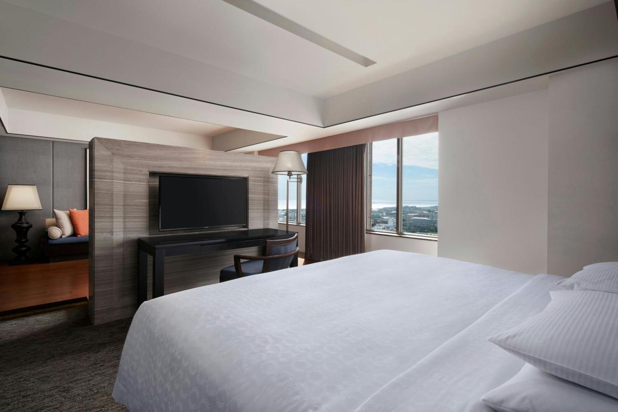 Sheraton Taitung Hotel Kültér fotó A bedroom at the hotel