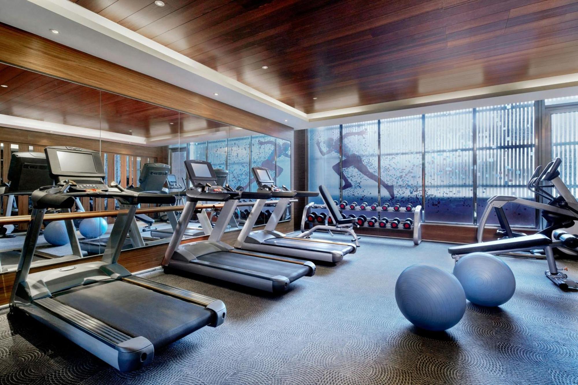 Sheraton Taitung Hotel Kültér fotó The gym at the hotel